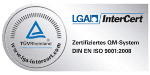 Zertifizierungslogo f&uuml;r ein QM-System nach DIN EN ISO 9001:2008 mit T&Uuml;V Rheinland-Symbol und Kontaktdaten.